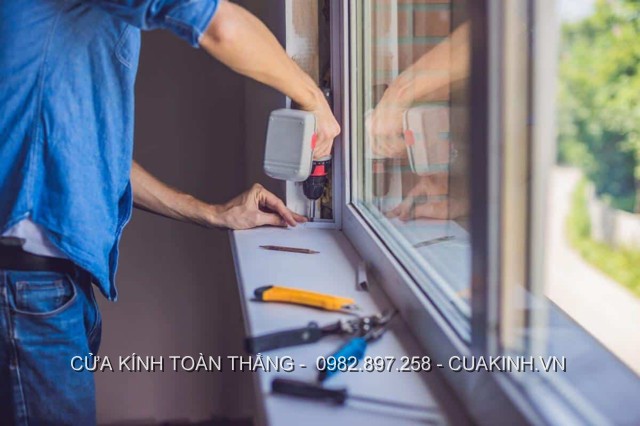 Kinh nghiệm lâu năm của đơn vị sửa cửa nhôm kính